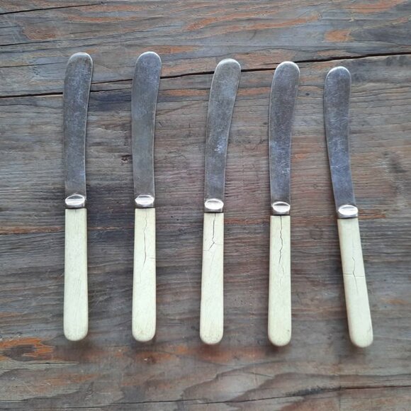 Set of 5 antique dessert/tea knives, HCD of Birmingham, early 20th century, silv - Picture 2 of 4